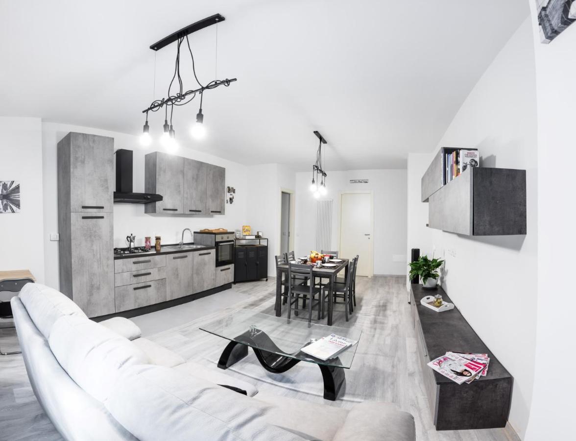 B&B Dal Moro Sondrio Exteriör bild